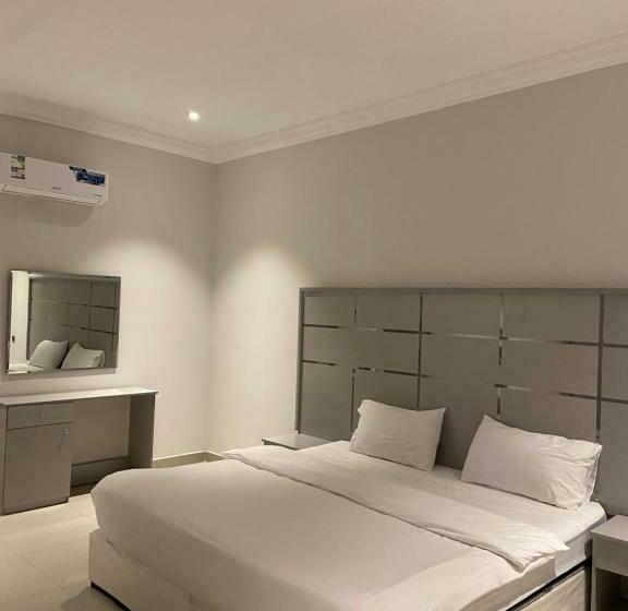 شقة غرفتين, الليلك سويتس