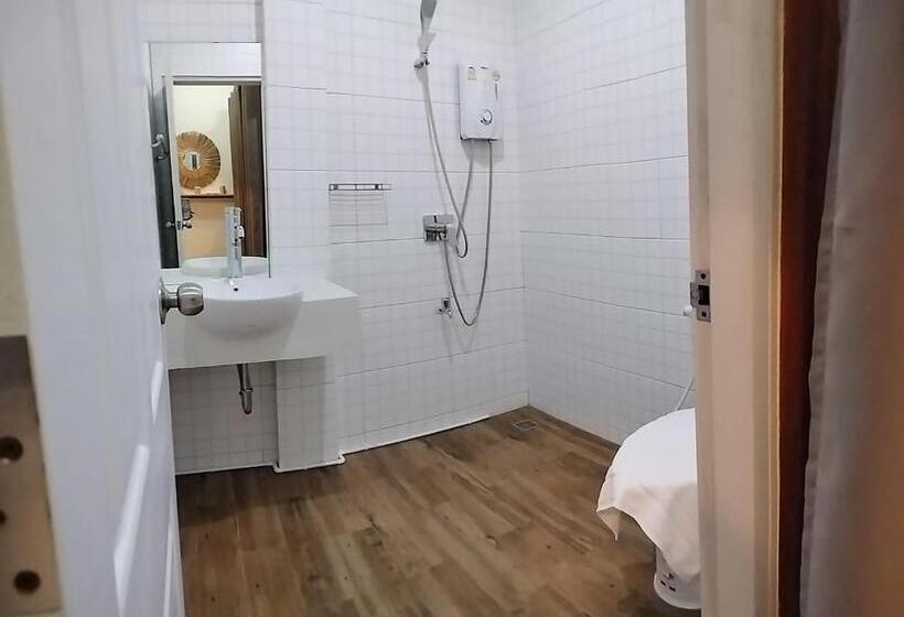 豪华房间, Imm Paknham