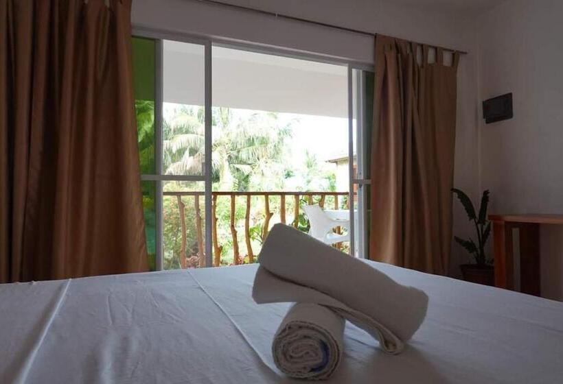 חדר סטנדרט עם טרסה, Becano Restobar And Resort