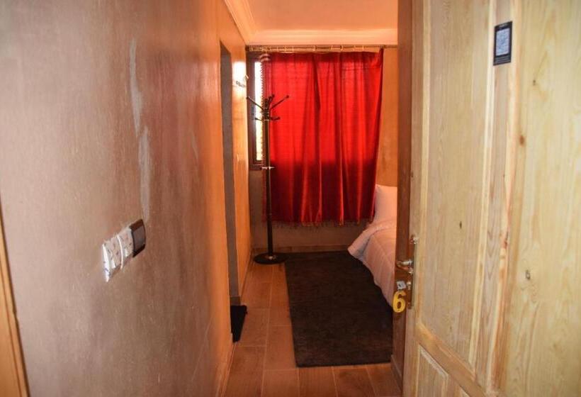 اتاق یک تخته با چشمانداز باغ, Belle Vue Dades