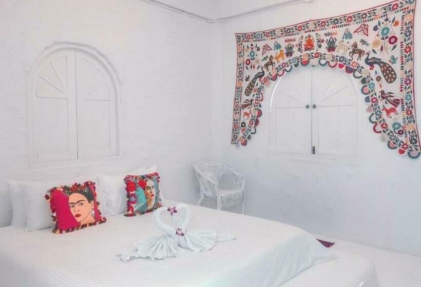 חדר סטנדרט עם מיטת קינג, Frida Friday