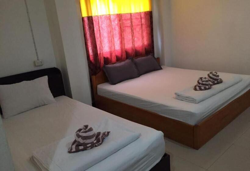 חדר משפחתי, Hom Pho Guesthouse