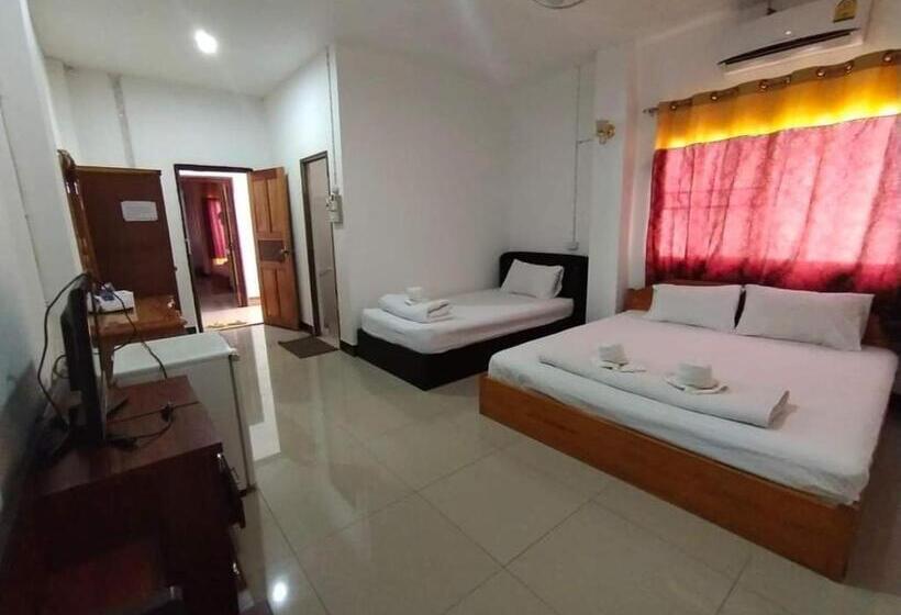 חדר משפחתי, Hom Pho Guesthouse