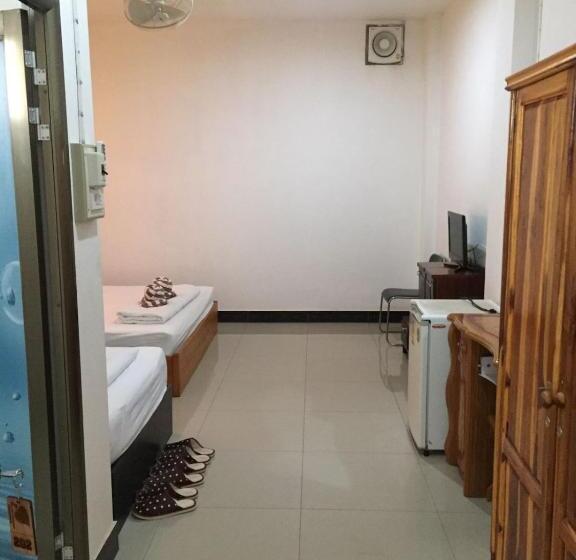 חדר משפחתי, Hom Pho Guesthouse