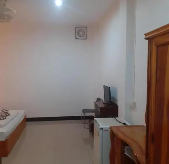 スタンダードルーム, Hom Pho Guesthouse