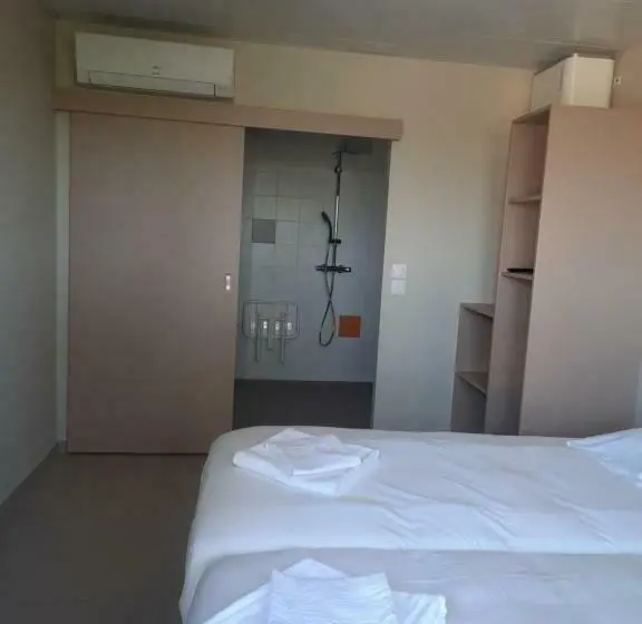 Standard-huone, Hôtel La Croix De Mille
