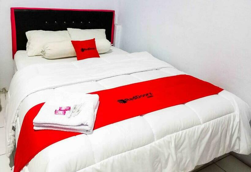 スタンダードルーム, Reddoorz @ Lolak Bolaang Mongondow