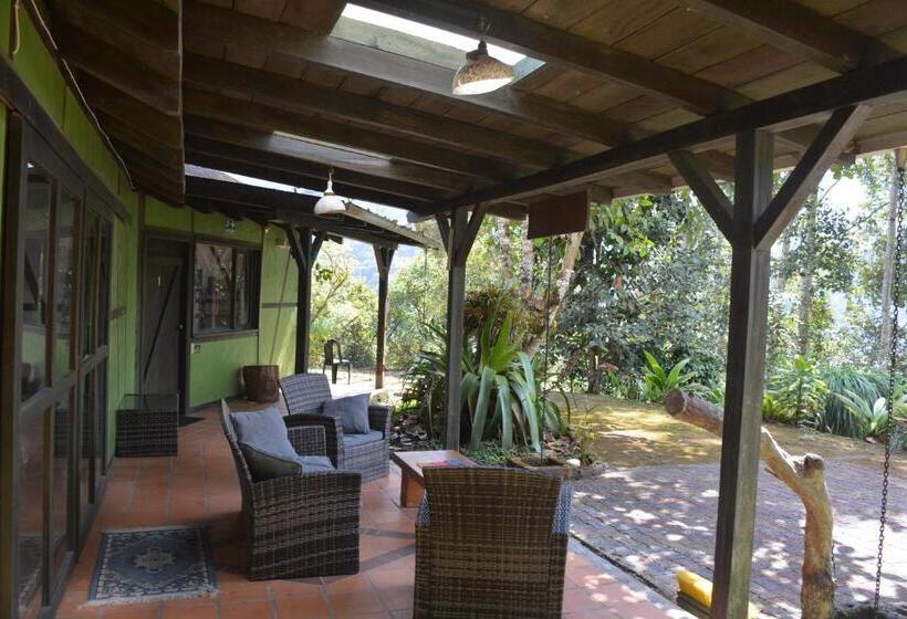 스탠다드 트리플 룸, Tambo Quinde