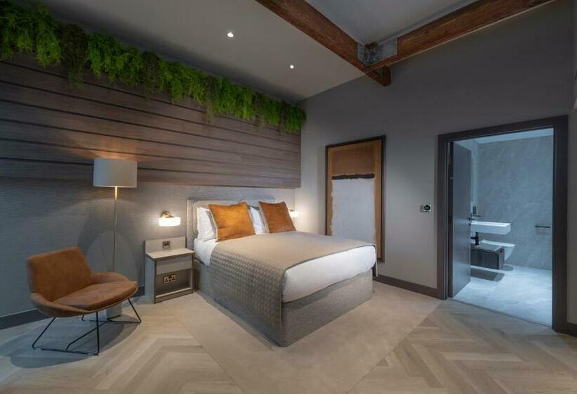 חדר סטנדרט עם מרפסת, The Heyford