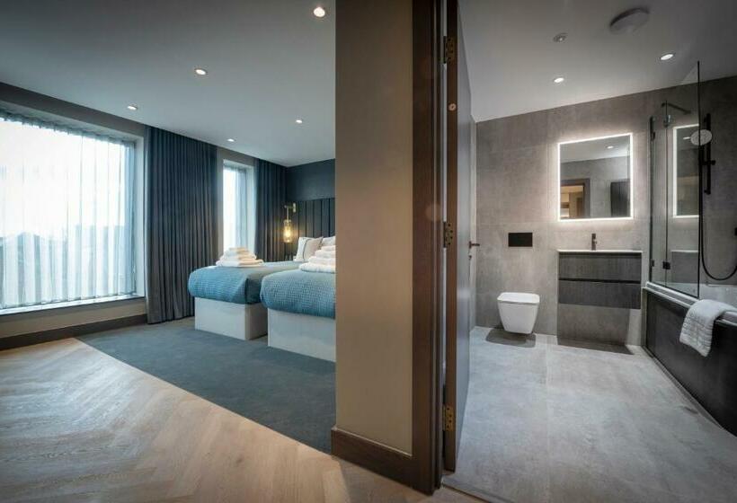 חדר סטנדרט, The Heyford