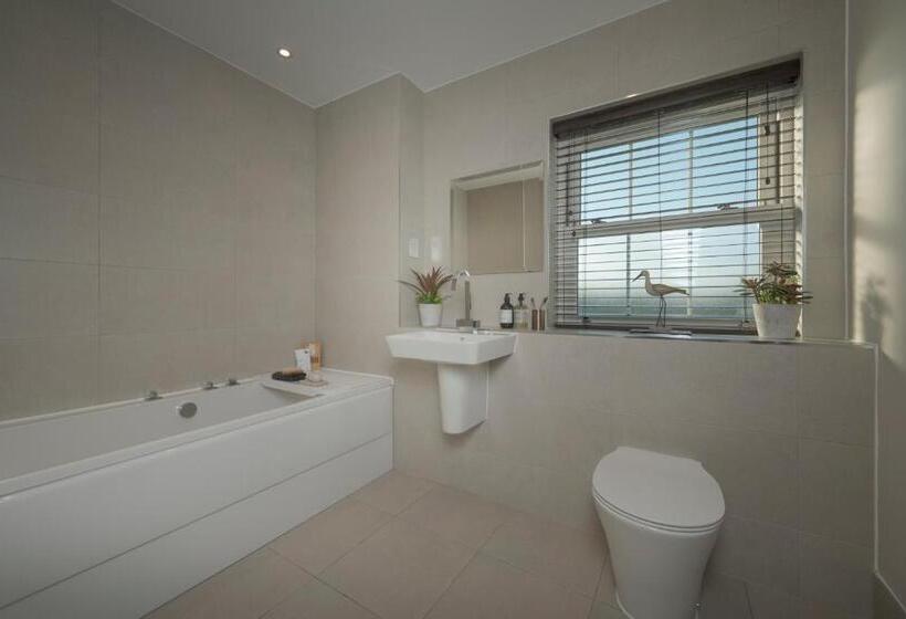 בית, חדר שינה 1, The Heyford