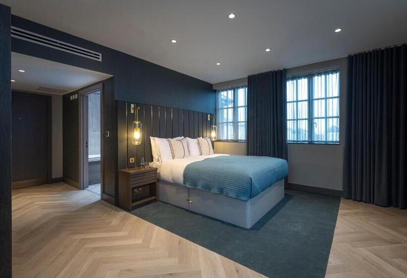 חדר סטנדרט, The Heyford