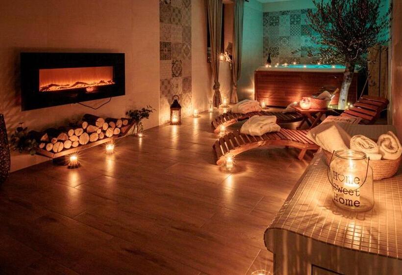 バスタブ付きスタンダードルーム, Vinné Sklepy Skalák