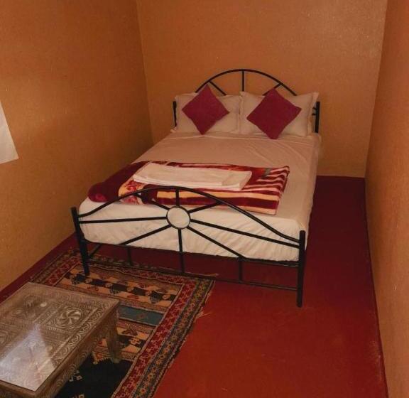 اتاق راحتی سه تخته, Gite D étape Nomade