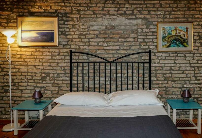 غرفة قياسية, La Locanda Degli Artisti