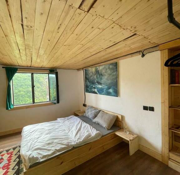 غرفة قياسية مطلة على الجبل, Kamis Guesthouse