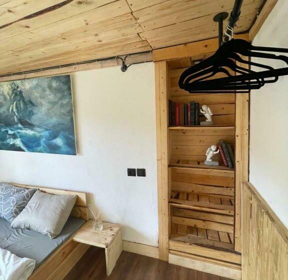 غرفة قياسية مطلة على الجبل, Kamis Guesthouse