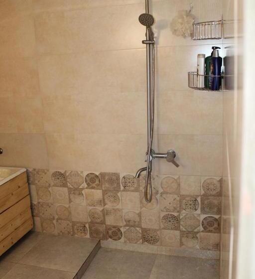 غرفة قياسية مطلة على الجبل, Kamis Guesthouse