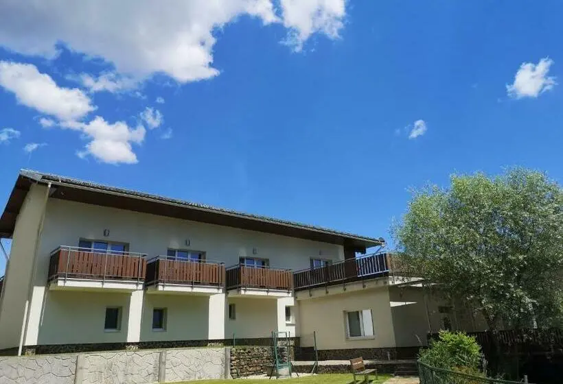 スタンダードトリプルルーム, Biele Studničky Dargov