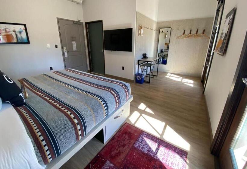 Стандартный Номер Кровать Кинг, Moxy Santa Barbara