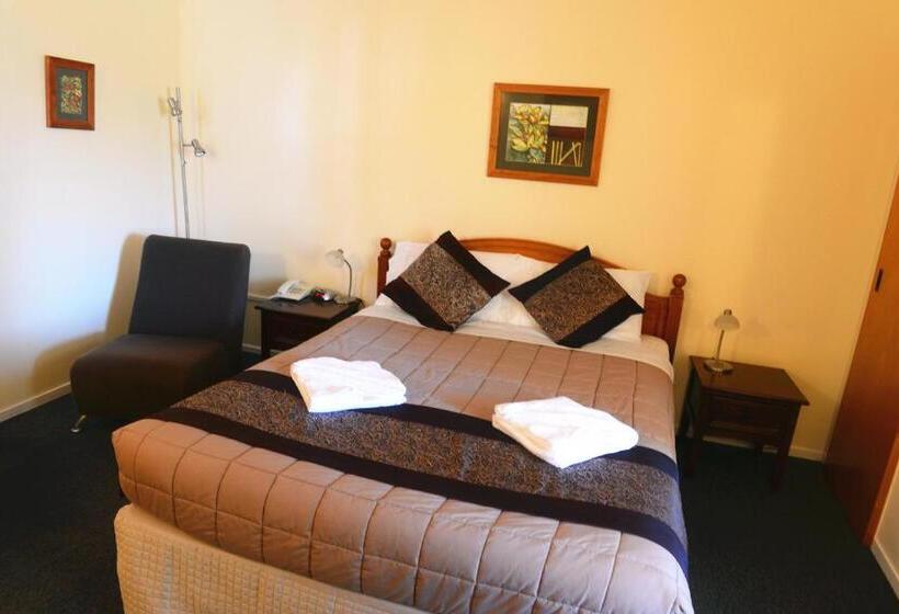 Студия Стандарт, Classic Motel