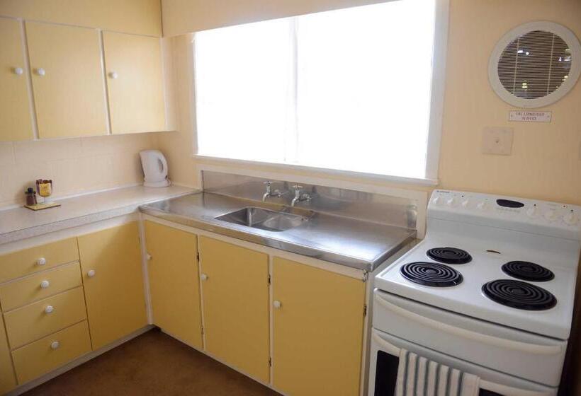 Апартаменты 2 Спальни, Classic Motel