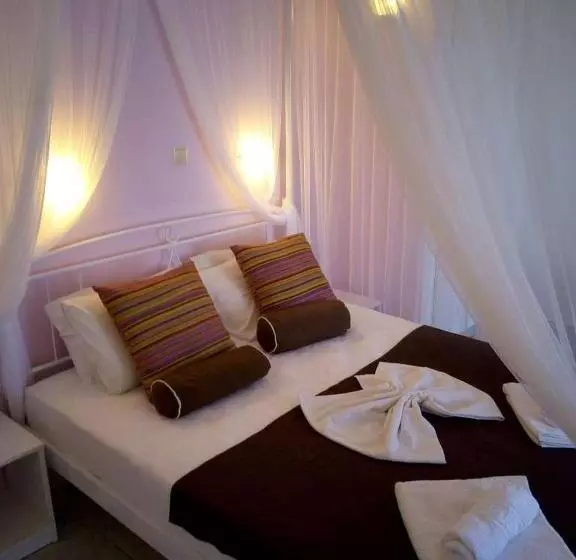 ハイドロマッサージバス付きスイート, Creta Suites