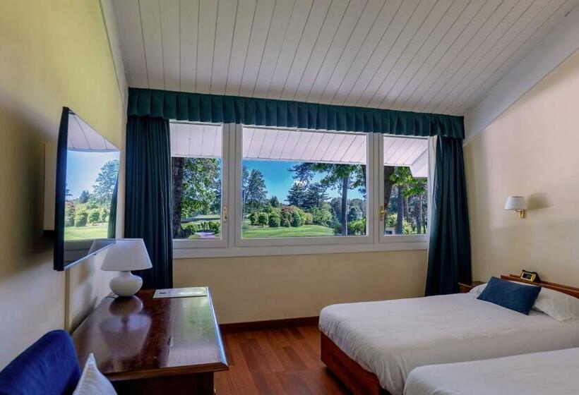 غرفة قياسية, Golf Hotel La Pinetina