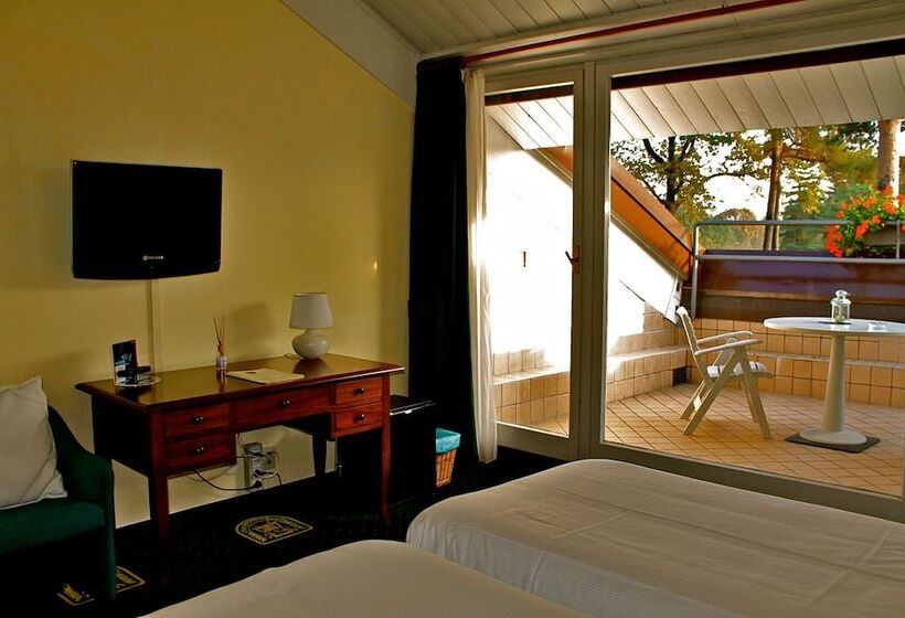 غرفة قياسية, Golf Hotel La Pinetina