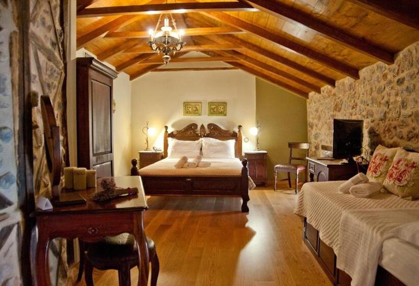 غرفة قياسية ثلاثية, Archontiko Hatzipanayioti