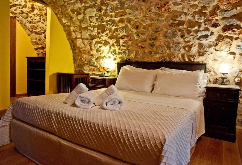 غرفة بريميوم, Archontiko Hatzipanayioti