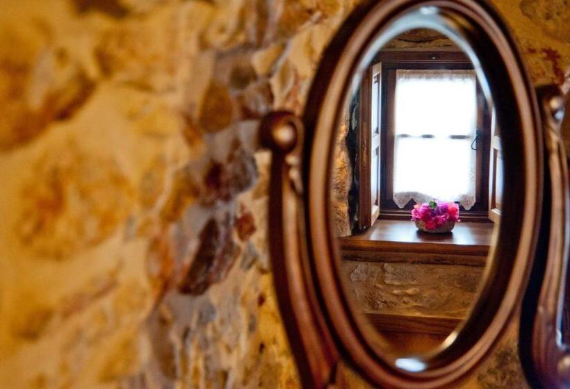 غرفة سوبيريور, Archontiko Hatzipanayioti