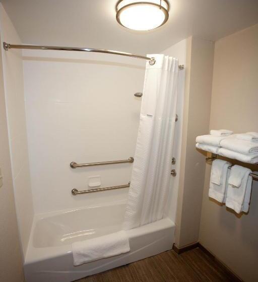 身障者適用スタンダードルーム, Baymont By Wyndham Erie