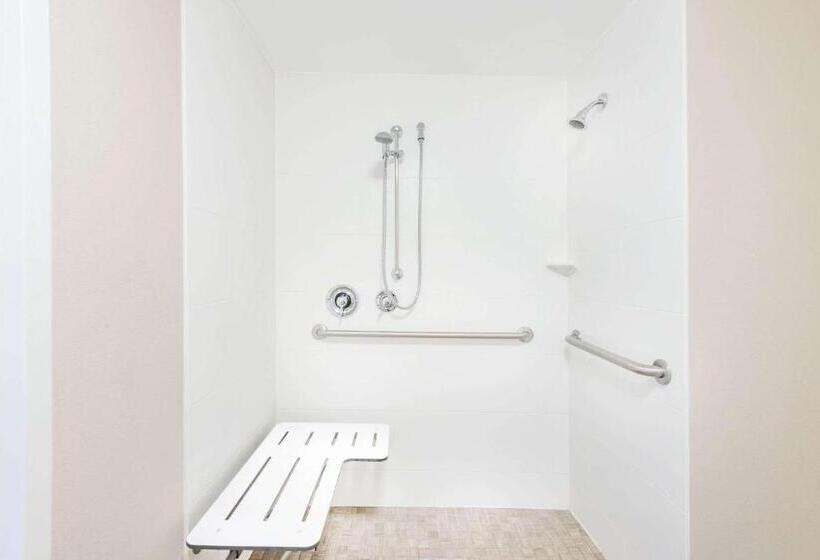 スイート, Baymont By Wyndham Erie