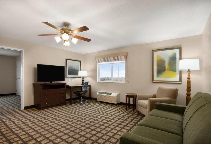 Люкс, Baymont Inn & Suites By Wyndham Odessa