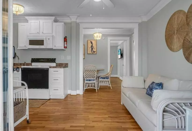 スイート, Carolina Beach Inn