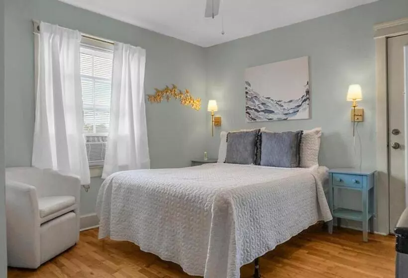 スタンダードインサイドビュールーム, Carolina Beach Inn
