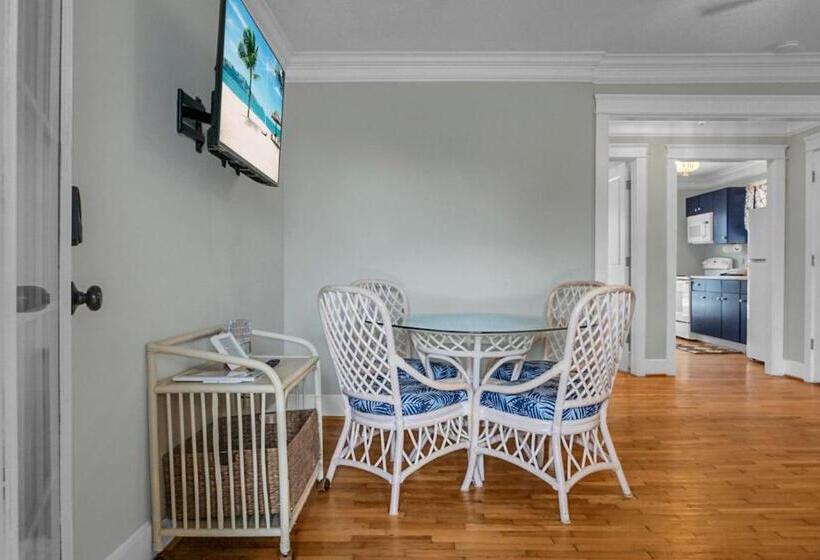 جناح سرير كينج, Carolina Beach Inn