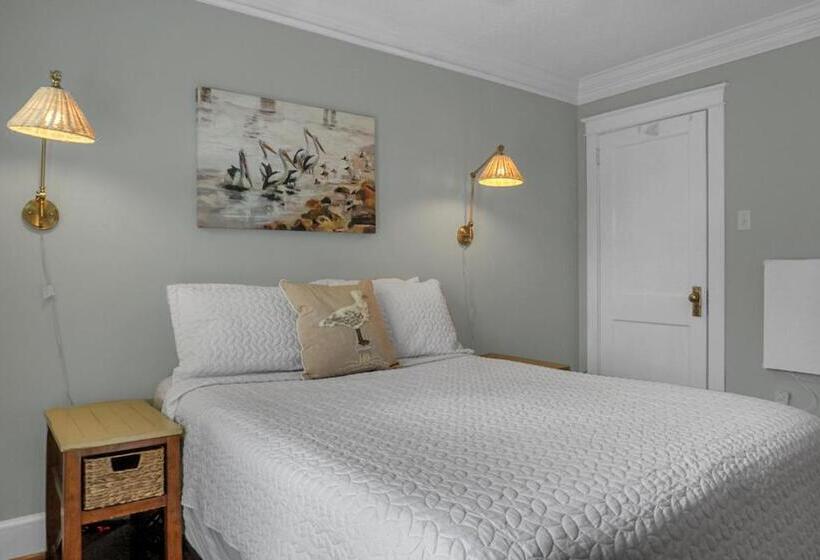 جناح, Carolina Beach Inn