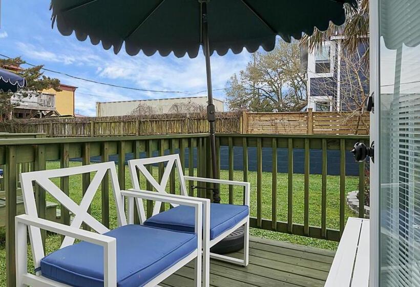 جناح, Carolina Beach Inn