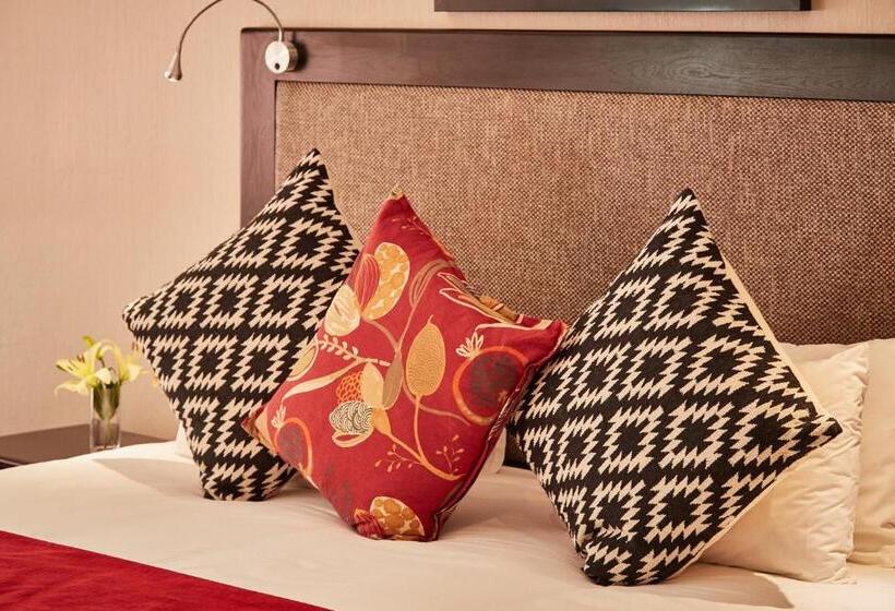 חדר סטנדרט, First Group Bushman S Nek