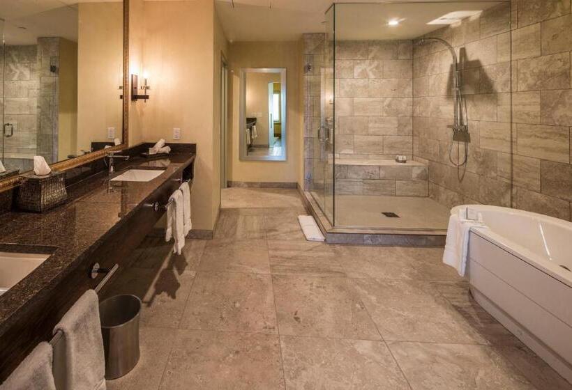 جناح سرير كينج, Indigo Pittsburgh East Liberty, An Ihg