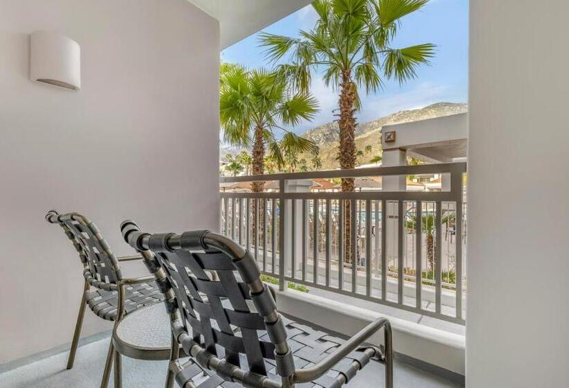 Студия Стандарт, Hilton Vacation Club Palm Canyon Palm Springs