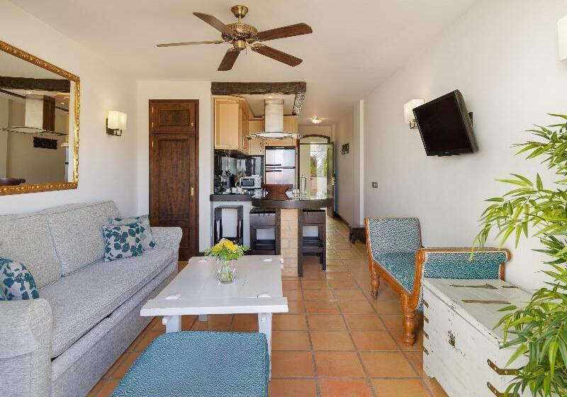 스탠다드 룸 측면 바다 전망, The View