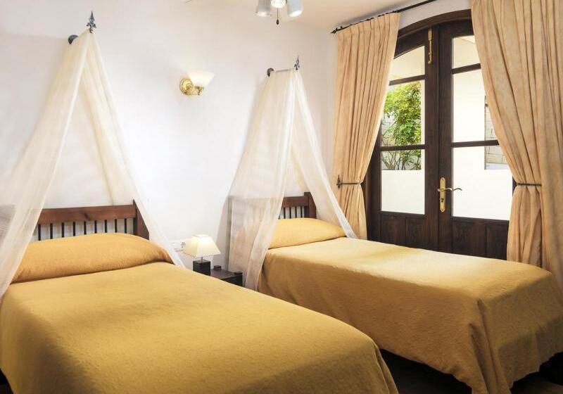 스탠다드 룸 측면 바다 전망, The View