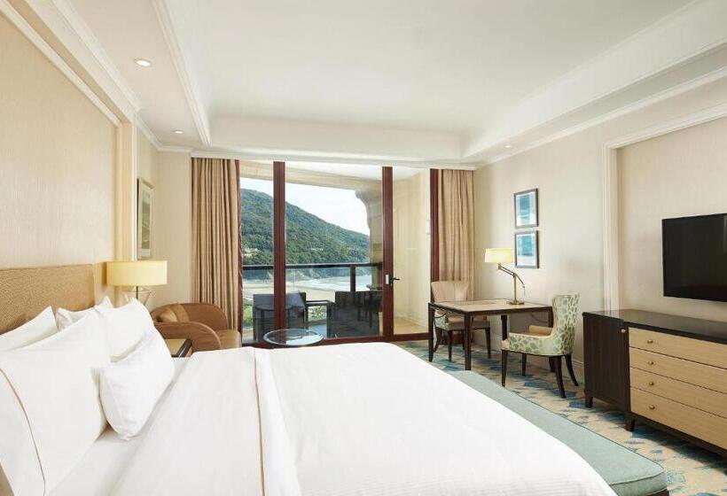غرفة كلاسيكية سرير مزدوج مطلّة علي البحر, The Westin Zhujiajian Resort, Zhoushan