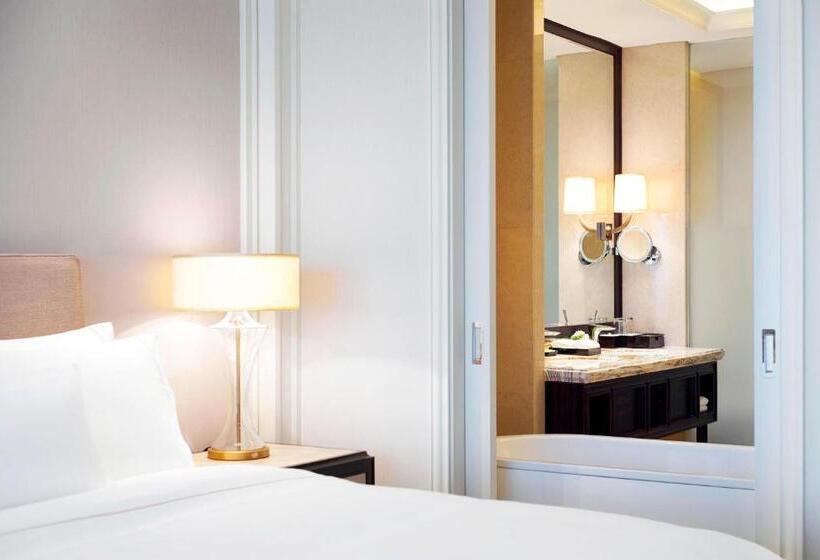 غرفة كلاسيكية مطلّة علي البحر, The Westin Zhujiajian Resort, Zhoushan