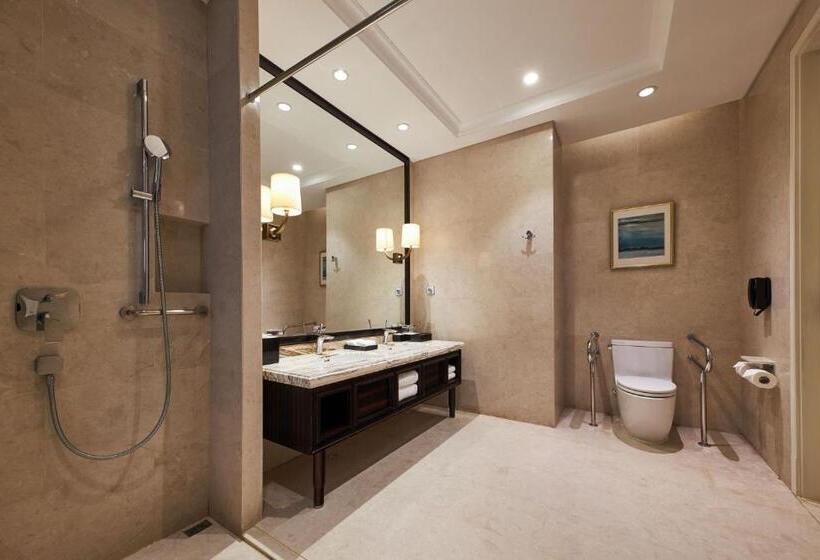غرفة قياسية سرير كينج لذوى الإحتياجات الخاصة, The Westin Zhujiajian Resort, Zhoushan