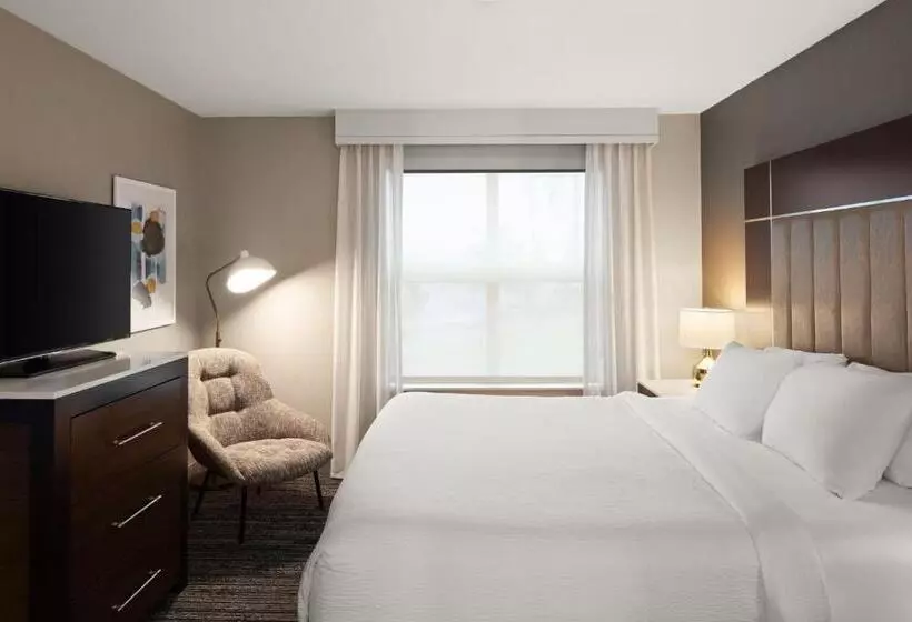 キングサイズベッドのスイートルーム, Towneplace Suites By Marriott Boston Logan Airport/chelsea