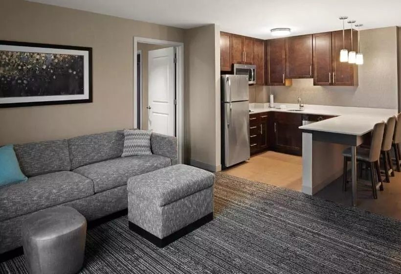 キングサイズベッドのスイートルーム, Towneplace Suites By Marriott Boston Logan Airport/chelsea